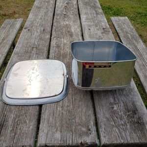 Vintage 1950s Lincoln Beautyware Cake Carrier